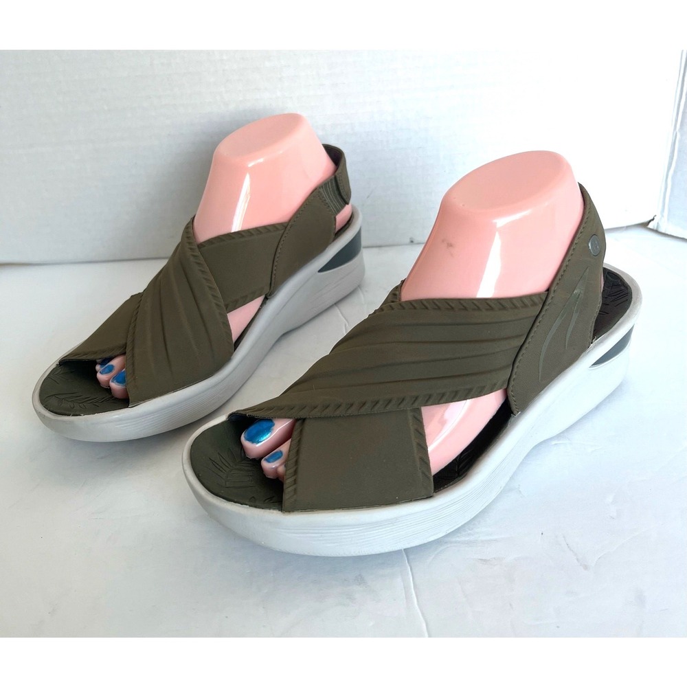 BZees‎ Crisscross Sunset Army Green Slingback Stretch Wedge Sandals Size 9